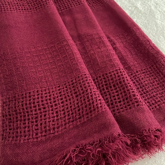 NWT World Market Infinity Woven Scarf, burgundy color, 72”X 29” - Picture 5 of 11